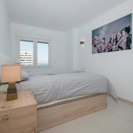 213 Luxury Panorama - Alicante 아파트 *